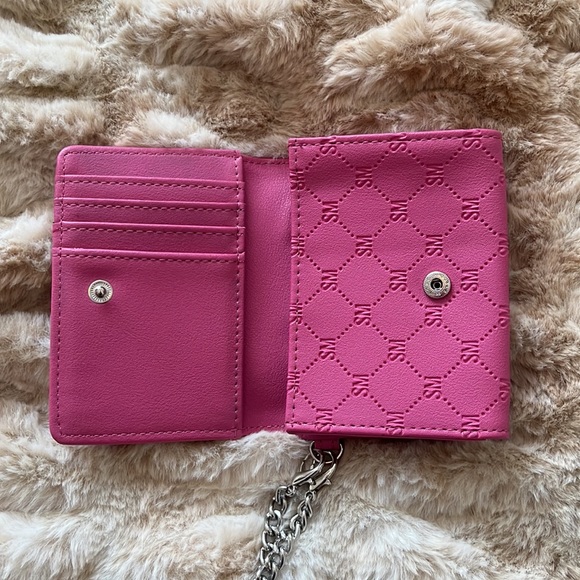 Barbie Pink Steve Madden Compact Snap Wallet with Wristlet Chain - Picture 4 of 7